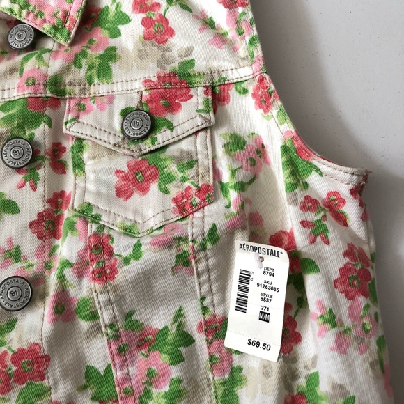 Floral Sleeveless Jean Jacket - Picture 4 of 4